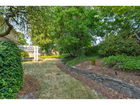 9616 SE 13th Street Vancouver WA 98664