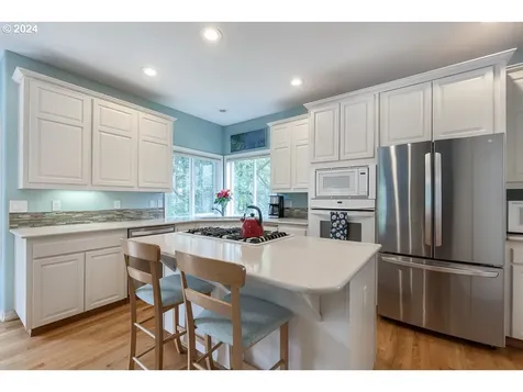 8566 Sw Ravine Drive Beaverton OR 97007