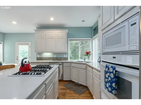 8566 Sw Ravine Drive Beaverton OR 97007