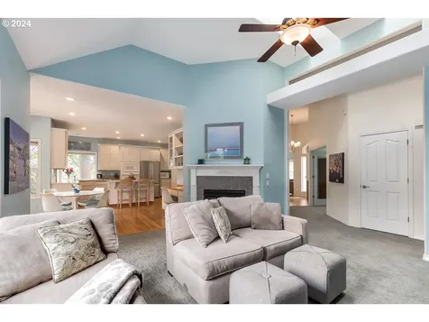 8566 Sw Ravine Drive Beaverton OR 97007