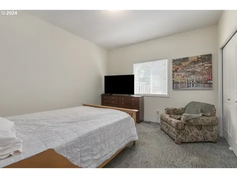 8566 Sw Ravine Drive Beaverton OR 97007