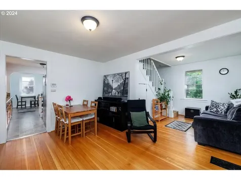 1403 15th Street Oregon City OR 97045