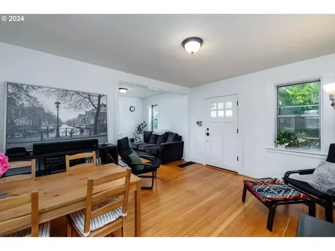 1403 15th Street Oregon City OR 97045