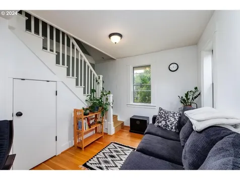 1403 15th Street Oregon City OR 97045