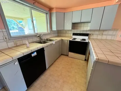 400 Morse Street Ryderwood WA 98581