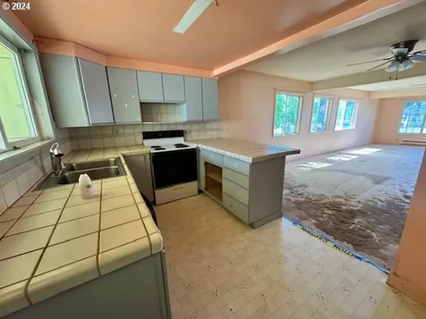 400 Morse Street Ryderwood WA 98581