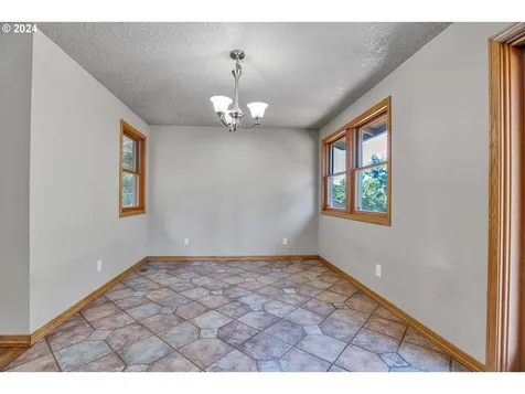 14815 S Greentree Drive Oregon City OR 97045