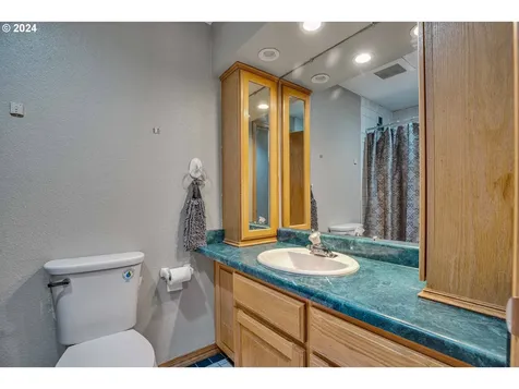 14815 S Greentree Drive Oregon City OR 97045