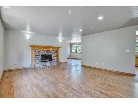 14815 S Greentree Drive Oregon City OR 97045