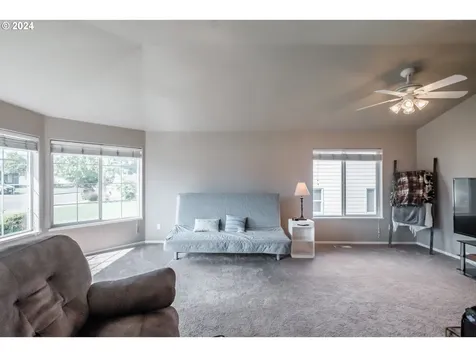 1398 Bentley Street E Monmouth OR 97361
