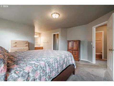 1398 Bentley Street E Monmouth OR 97361