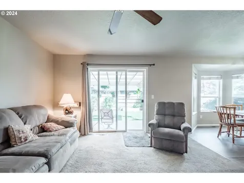 1398 Bentley Street E Monmouth OR 97361