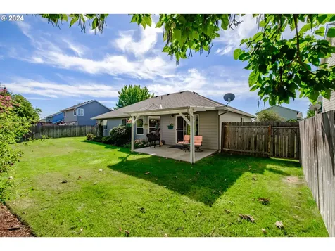 1398 Bentley Street E Monmouth OR 97361