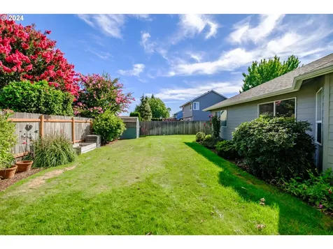 1398 Bentley Street E Monmouth OR 97361