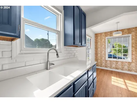 3137 N Kilpatrick Street Portland OR 97217