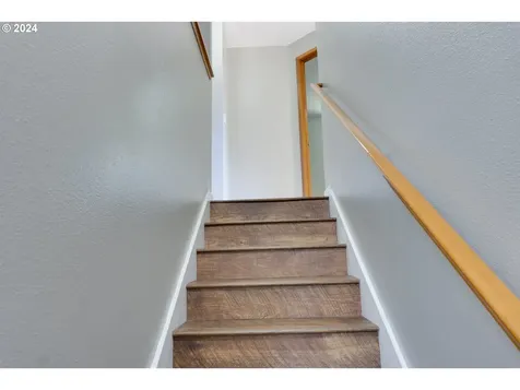 21108 NW Cannes Drive Portland OR 97229