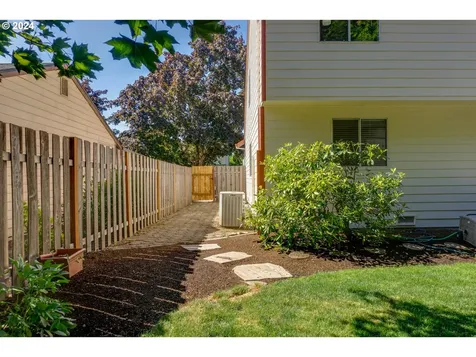 21108 NW Cannes Drive Portland OR 97229