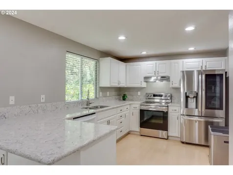 21108 NW Cannes Drive Portland OR 97229