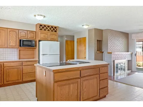 2324 Larch Street Longview WA 98632