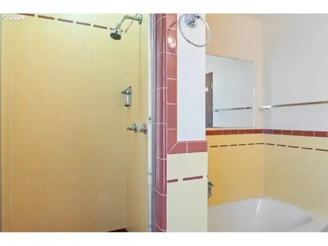 2324 Larch Street Longview WA 98632
