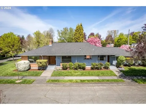 2324 Larch Street Longview WA 98632