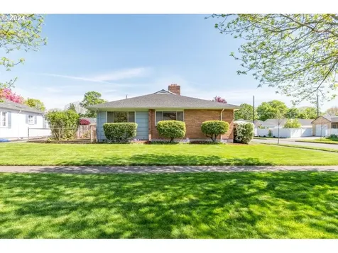 2324 Larch Street Longview WA 98632