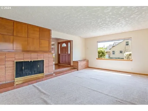2324 Larch Street Longview WA 98632