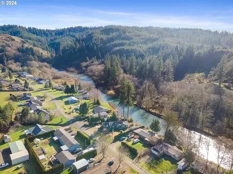 18305 Nestucca Drive Cloverdale OR 97112
