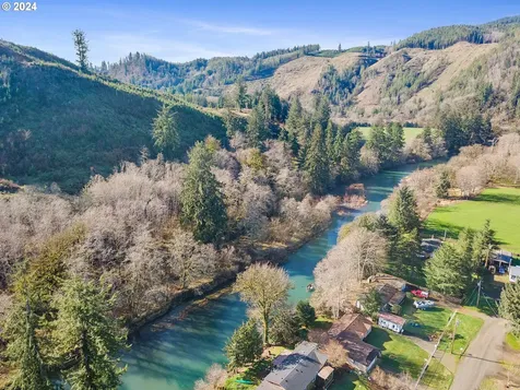 18305 Nestucca Drive Cloverdale OR 97112
