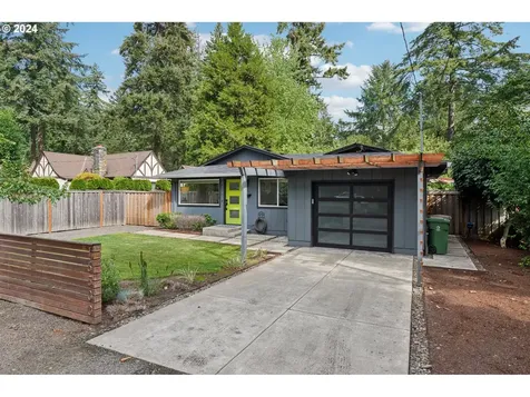 16500 Lake Forest Boulevard Lake Oswego OR 97035