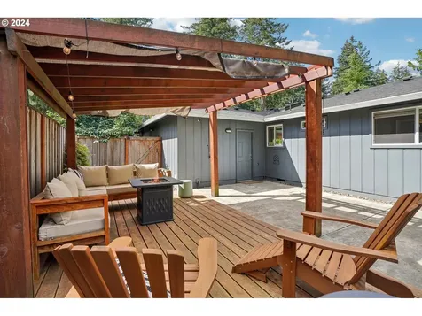 16500 Lake Forest Boulevard Lake Oswego OR 97035