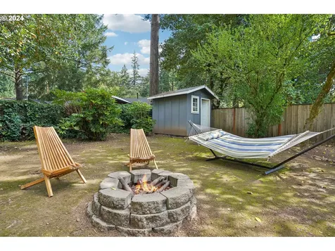 16500 Lake Forest Boulevard Lake Oswego OR 97035