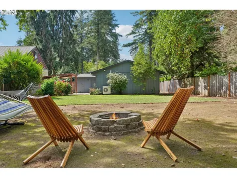 16500 Lake Forest Boulevard Lake Oswego OR 97035