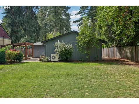 16500 Lake Forest Boulevard Lake Oswego OR 97035