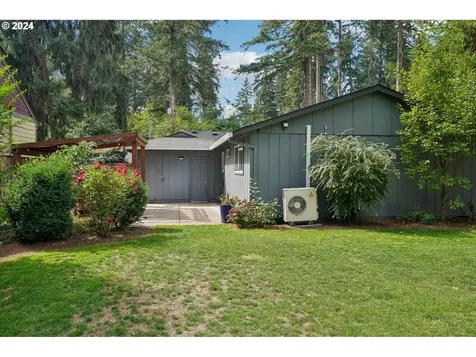 16500 Lake Forest Boulevard Lake Oswego OR 97035
