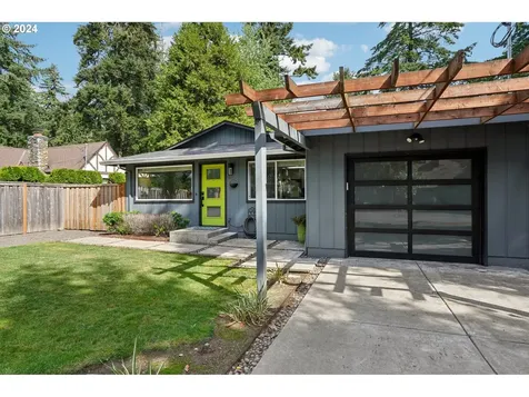 16500 Lake Forest Boulevard Lake Oswego OR 97035