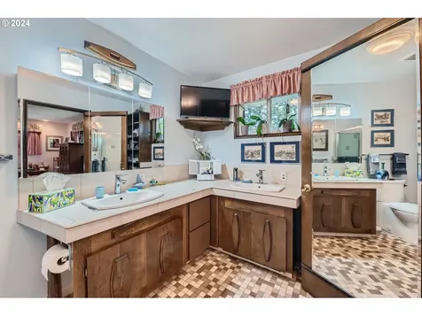 737 NE 277th Avenue Camas WA 98607