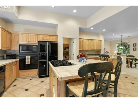 61841 E Salmon Street Brightwood OR 97011