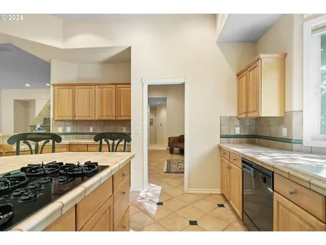 61841 E Salmon Street Brightwood OR 97011