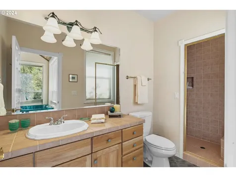 61841 E Salmon Street Brightwood OR 97011