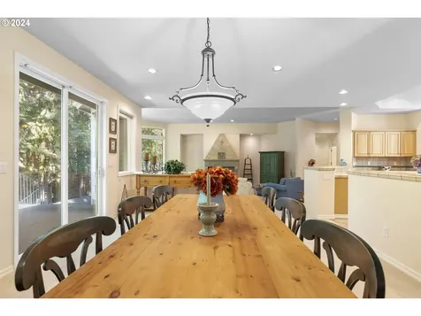61841 E Salmon Street Brightwood OR 97011
