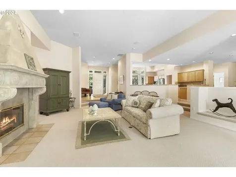 61841 E Salmon Street Brightwood OR 97011