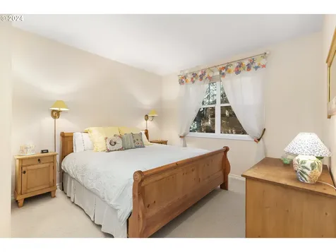 61841 E Salmon Street Brightwood OR 97011