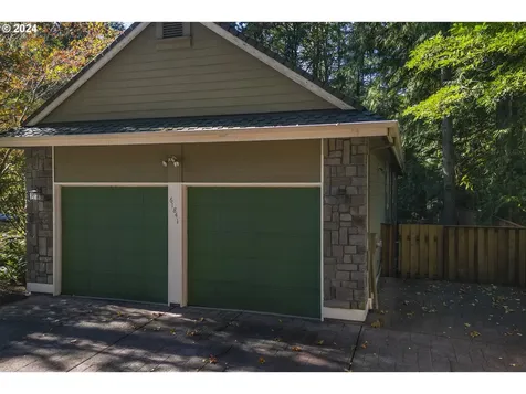 61841 E Salmon Street Brightwood OR 97011