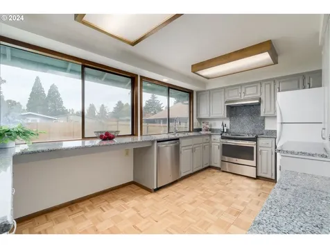 1312 Hammock Street Eugene OR 97401