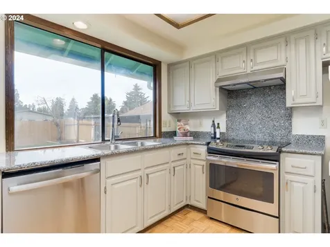 1312 Hammock Street Eugene OR 97401