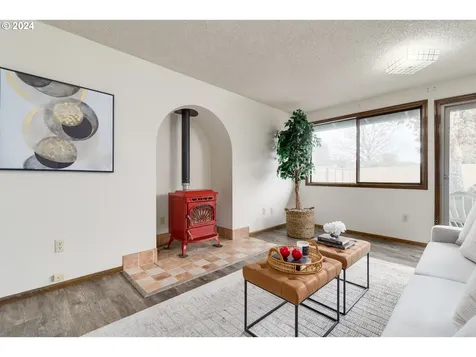 1312 Hammock Street Eugene OR 97401