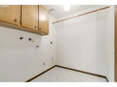 1312 Hammock Street Eugene OR 97401