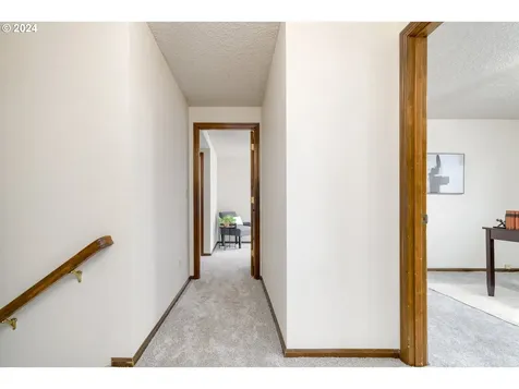 1312 Hammock Street Eugene OR 97401