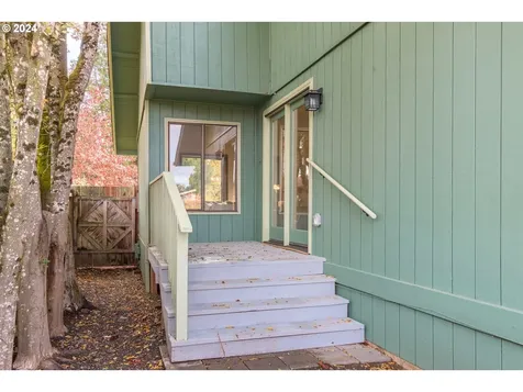 1312 Hammock Street Eugene OR 97401